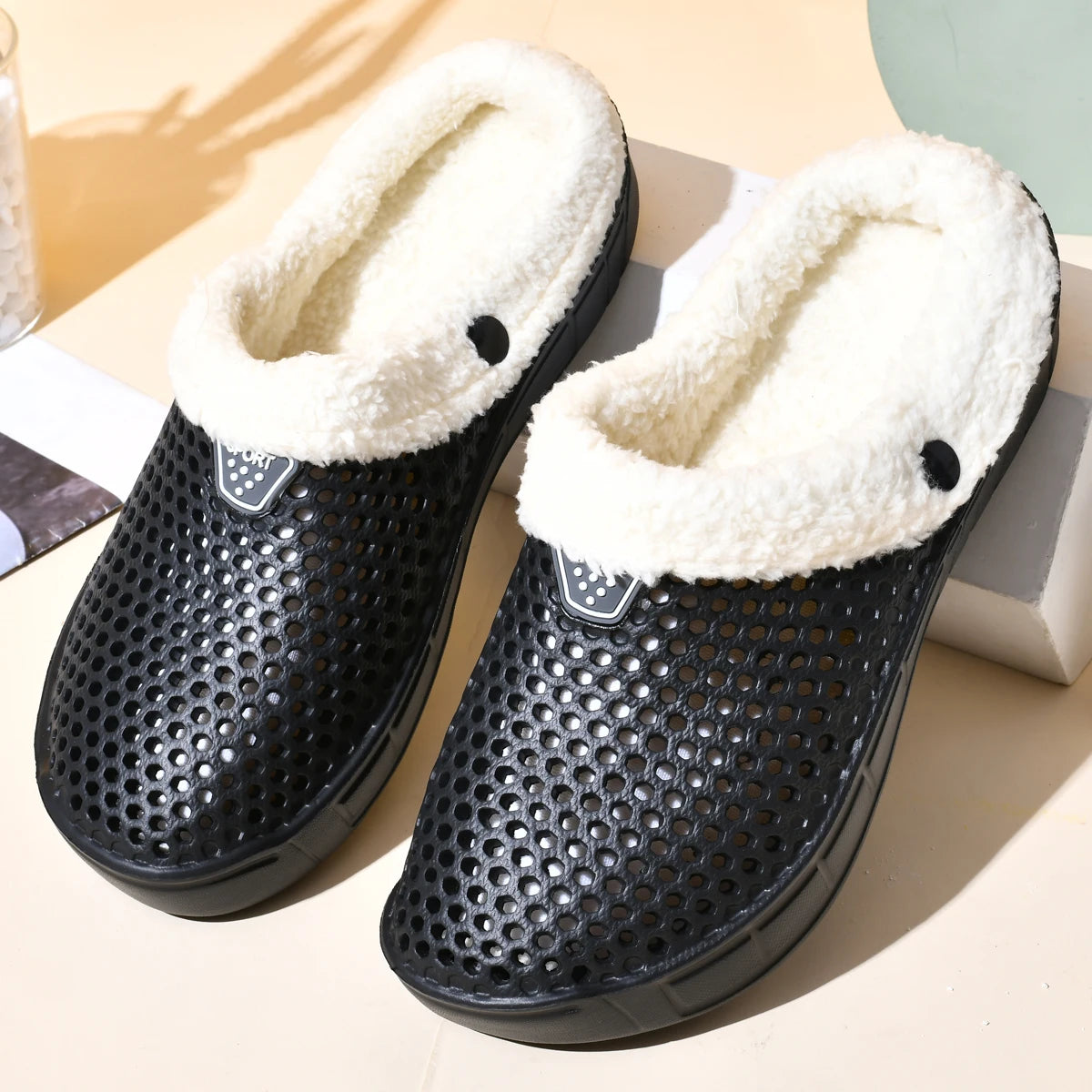 Couple Cotton Slippers – Winter Warm Plush Velvet Thickened Clogs for Men & Women