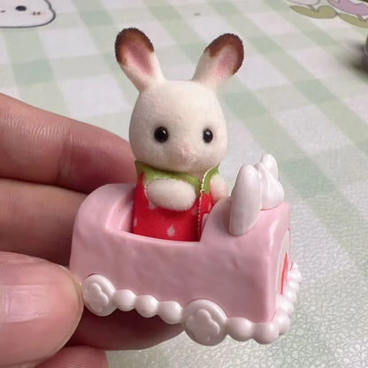 Sylvanian Families Blind Keychain Accessories – Original Mini Figures & Kids’ Toy Kitchen Set
