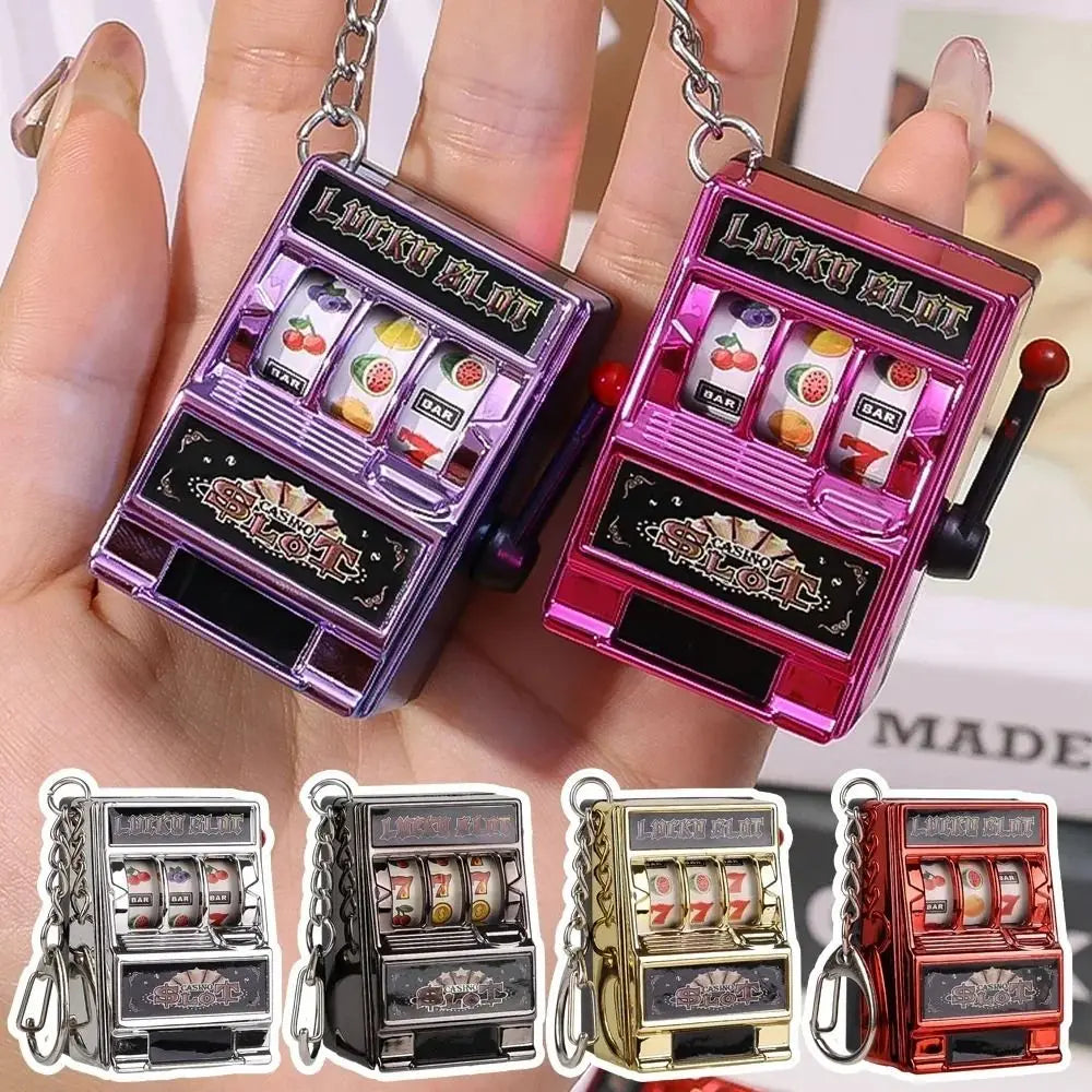 Mini Slot Machine Keychain – Creative Arcade Lucky Jackpot Toy for Fun & Stress Relief