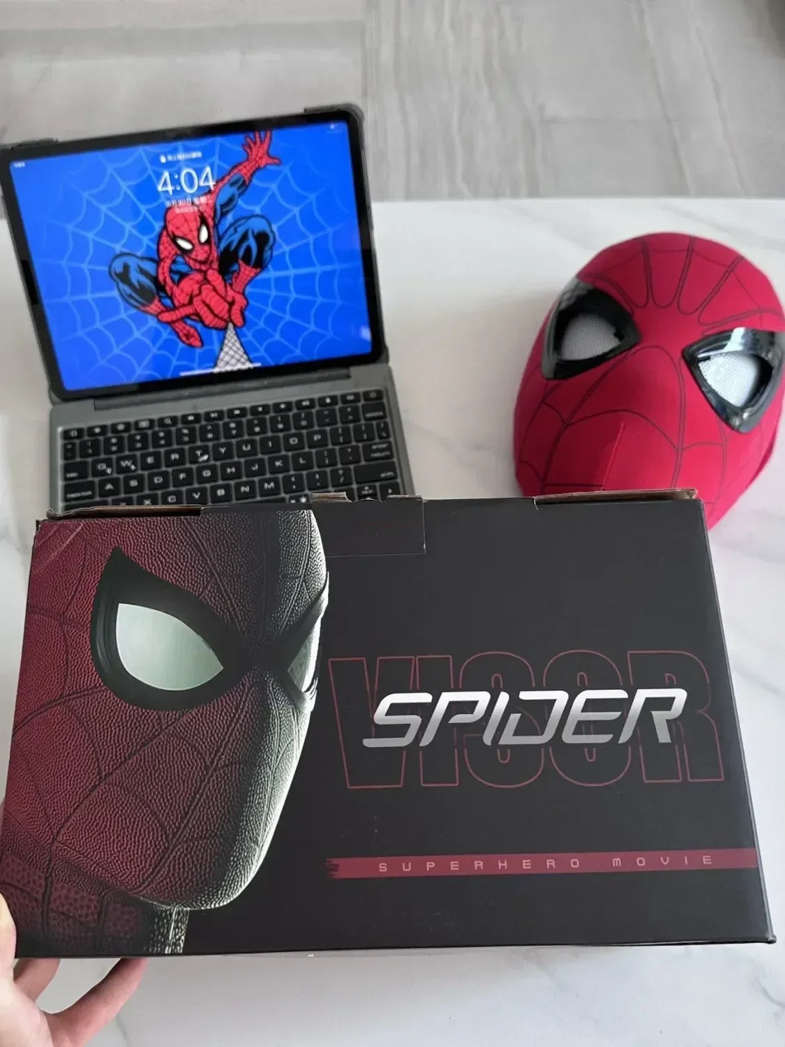 Electronic Spider Man Mask with Moving Eyes - 1:1 Remote Control Cosplay Headgear, Elastic Toy Mask for Adults and Kids