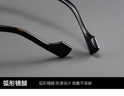 New Retro Square Frame Reading Glasses – High-Definition Printed Presbyopia Glasses for Men & Women
