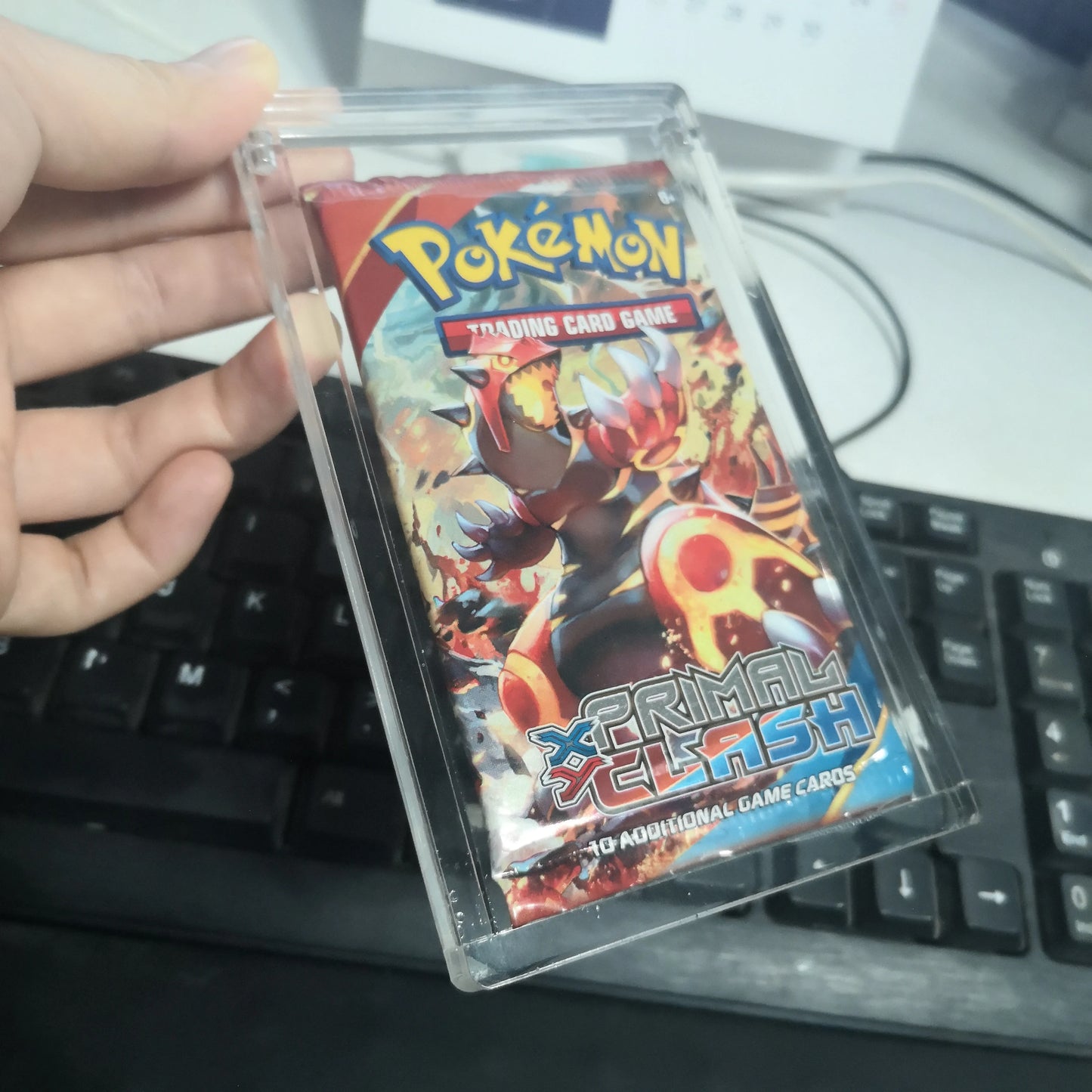 Clear Acrylic Booster Card Display Case – Protective Trading Card Pack Frame Holder for Pokémon Box Storage & Showcase