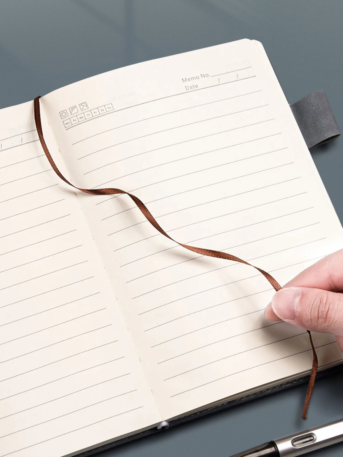 A5 Thickened Deer Head Notebook – Business PU Soft Leather Notepad with Horizontal Lines, School & Office Stationery Supplies