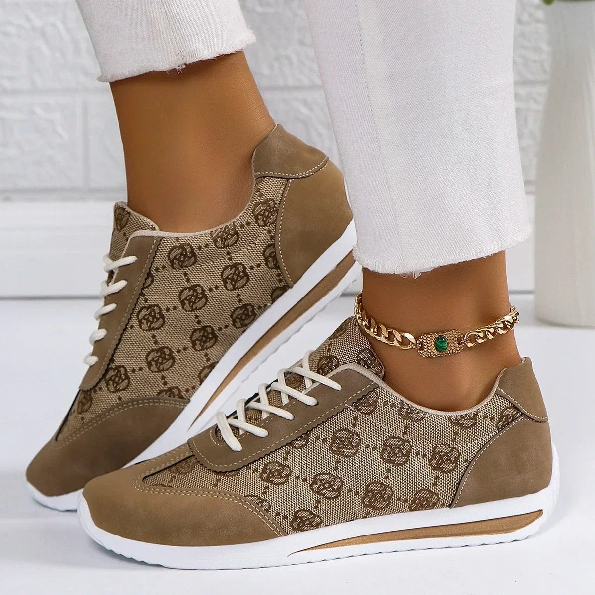 Women’s Thick-Soled Cross Round Head Fashion Shoes – Comfortable, Breathable, Wear-Resistant Casual Footwear (Zapatos De Mujer)