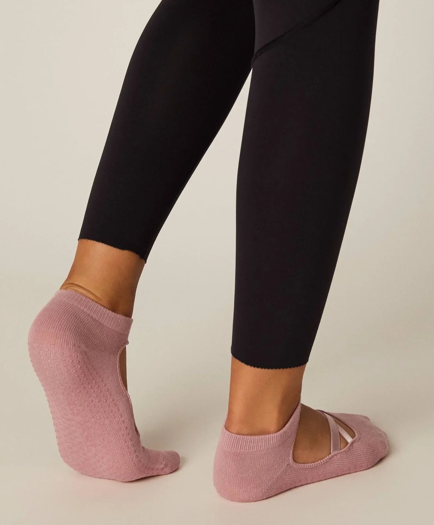 2 Pairs Women's Yoga Socks – Breathable Cotton, Sweat-Absorbent, Anti-Slip Silicone Grip for Pilates & Fitness