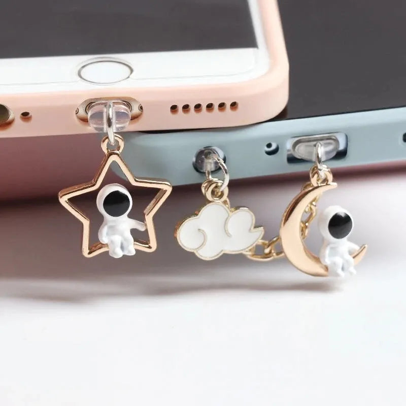 Astronaut Dust Plug Charm - Cute Charge Port Anti Dust Plug, Kawaii USB Type C Plug for iPhone Earphone Jack, Stopper Cap Pendant