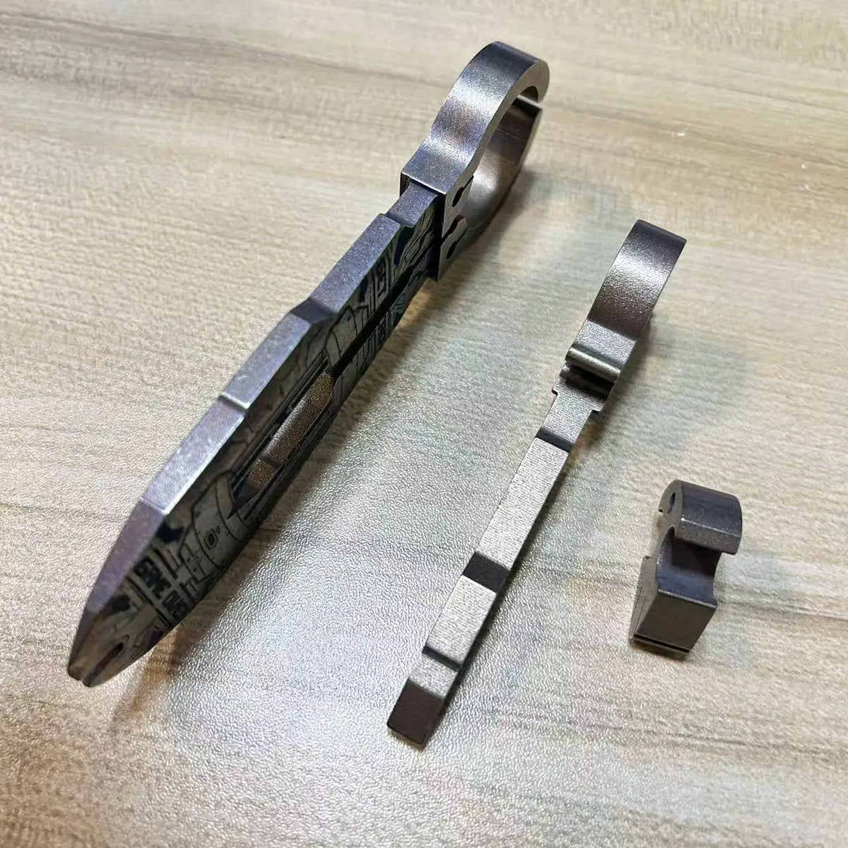 3-in-1 Titanium Alloy Tuning Fork - 143mm Multi-Function Crowbar, Bottle Opener & DIY Tool for Play and Collecting