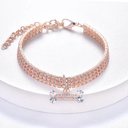 Adjustable Crystal Rhinestone Pet Necklace Collar – Luxury Fashion Dog & Cat Pendant Jewelry Accessories for Puppies & Pets