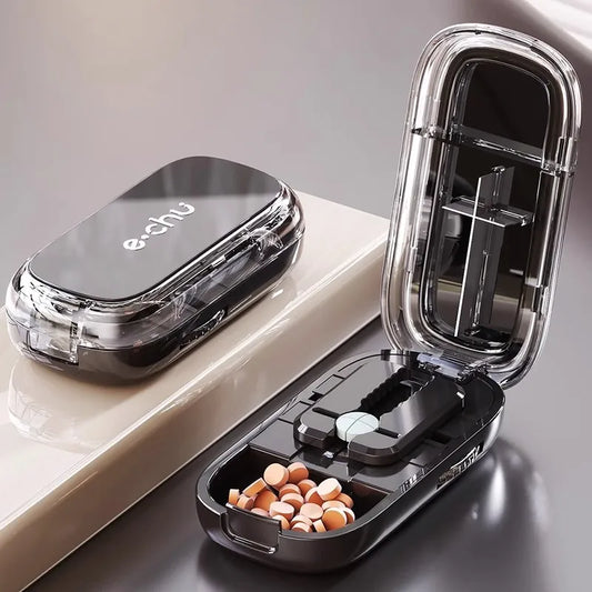 Quartering Pill Cutter & Storage Box – Portable Dustproof Medicine Tablet Crusher with Divider Organizer