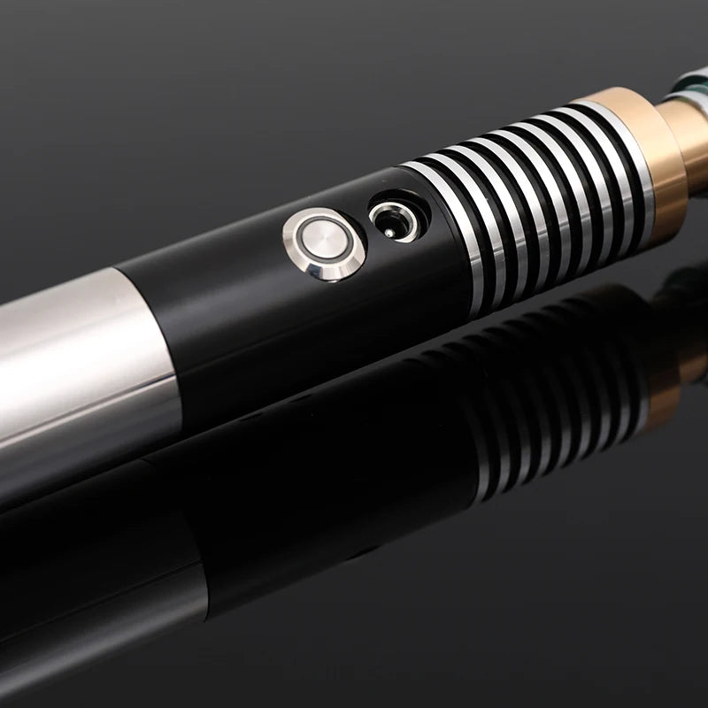 Luke RGB Metal Lightsaber – Laser Sword Kpop Lightstick Flashing Toy Rave Weapon Collectible