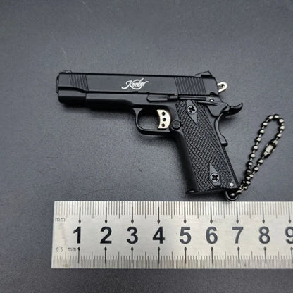 Mini 1:3 Metal Gun Model Keychain – 1911 Toy Pistol, Simulation Game Model for Children, Collectible Gift