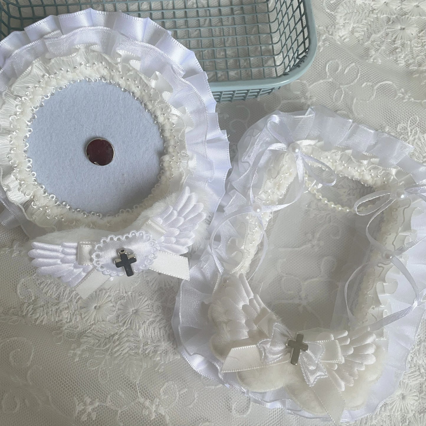 Lace Bow Pearl Card Holder - Decorative Photo Card Cover for DIY Crafts, Scrapbooking & Display