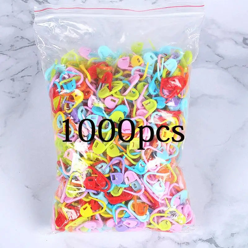 100-1000pcs Mixed Color Plastic Resin Stitch Markers – Small Clip Locking, Crochet, Knitting, and Sewing Tools
