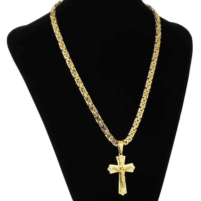 Diyalo Stainless Steel Jesus Cross Necklace for Men – Byzantine Chain Crucifix Pendant Religious Jewelry, Christian Fashion Gift Accessory