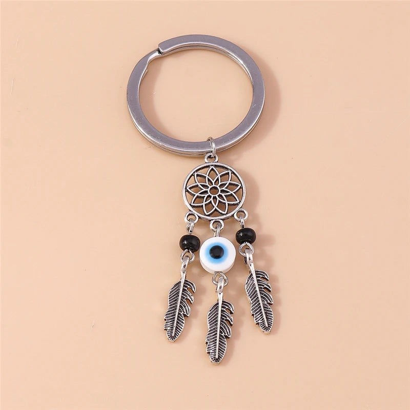 Retro Gothic Punk Heart Cross Keychain – Metal Flower Key Ring Pendant for Car Keys, Handbag Decor & Jewelry Gift