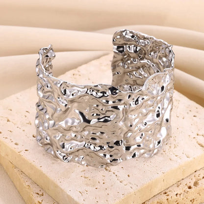 Classic Bump Pattern Open Cuff Bracelet – Gold Stainless Steel Bangle for Women Elegant Hand Jewelry Gift Accessory