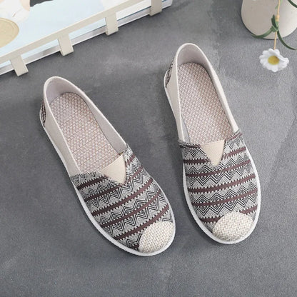 Women’s Breathable Mesh Slip-On Flats - Lightweight Casual Printed Fisherman Shoes for Everyday Fashion