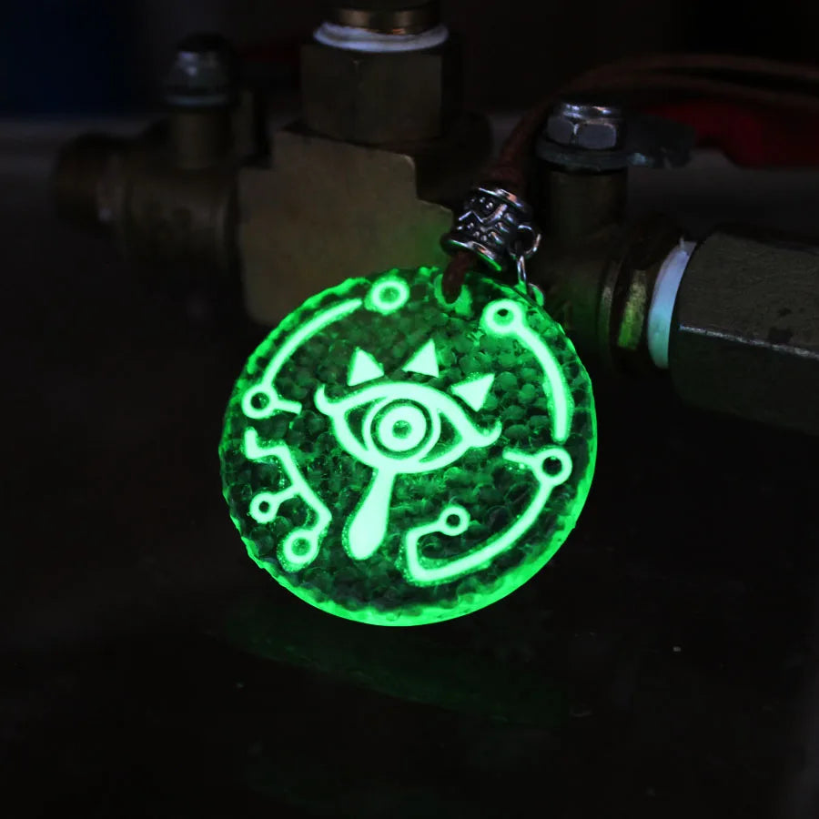 Sheikah Eye Pendant Keychain – Zelda Glow-in-the-Dark Key Ring Charm
