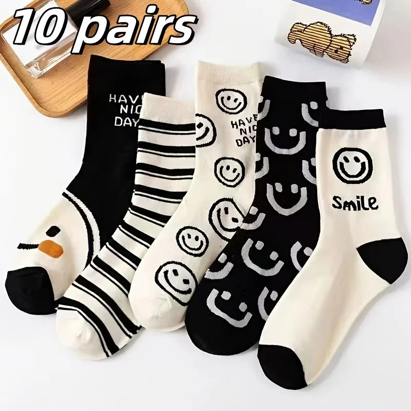 5 Pairs Happy Face Crew Socks – Cartoon Cat Cotton Mid Tube Socks, Breathable Women's Stockings & Hosiery
