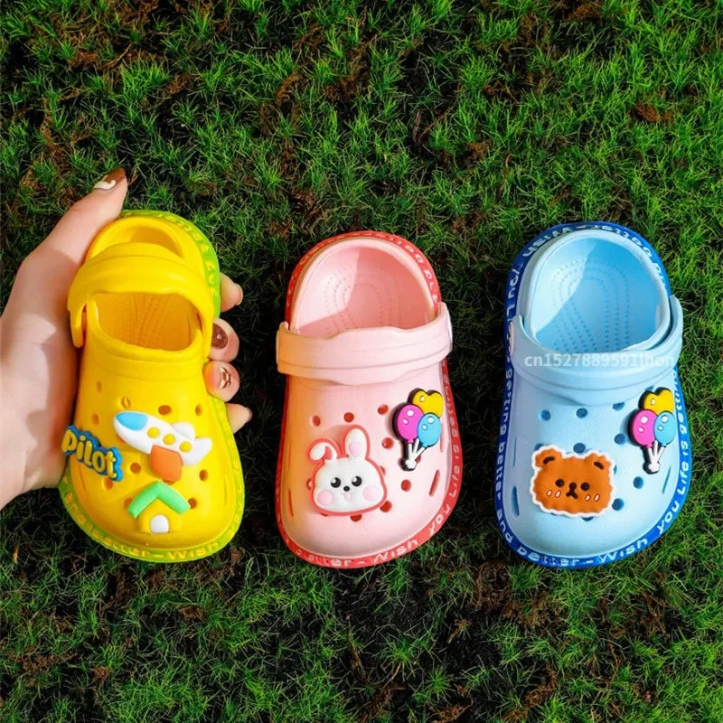 Summer Kids Sandals – Soft Anti-Skid Cartoon Hole Slippers for Boys & Girls, DIY Beach Shoes