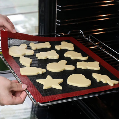 Perforated Silicone Baking Mat – Non-Stick Oven Liner for Cookies, Bread, Macarons & More