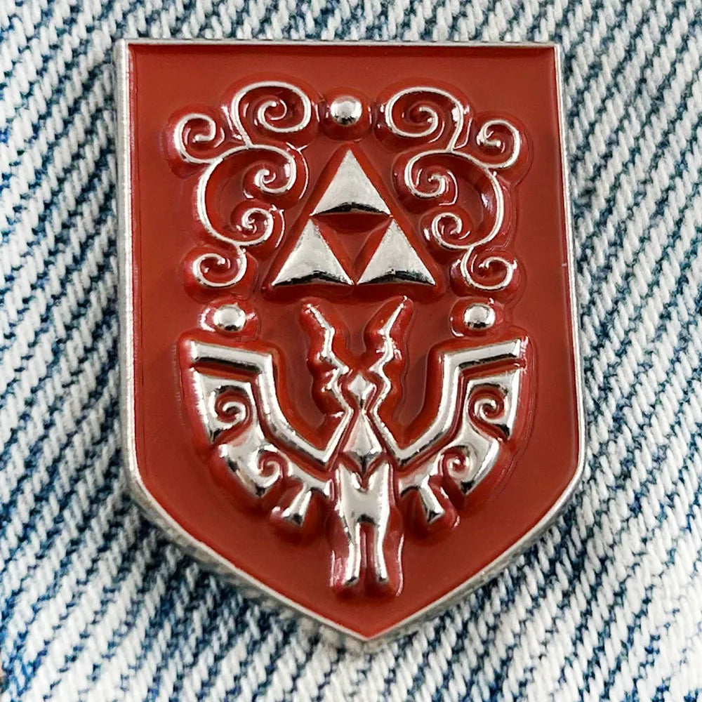 Wind Waker Link Hero’s Shield Enamel Pin – Action Adventure Game Badge, Gamer Gift Accessory