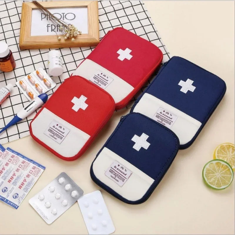 Portable Medicine Bag – Cute First Aid Kit Organizer, Medical Emergency Kits for Outdoor Travel & Household Pill Storage