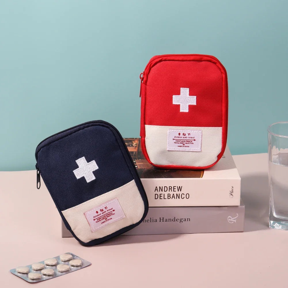 Portable Medicine Bag – Cute First Aid Kit Organizer, Medical Emergency Kit for Travel, Outdoor & Household Pill Storage