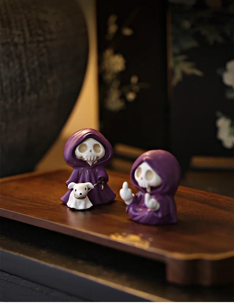 Grim Reaper Resin Figurine – Purple Cloak Ghost Statue for Halloween Home Decor, Party Gift, and Gothic Collectible, 1PC
