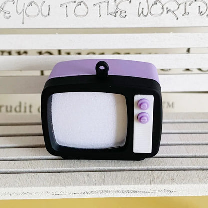 Retro TV Keychain – Miniature LED Television Pendant Toy for Kids & Home Decor