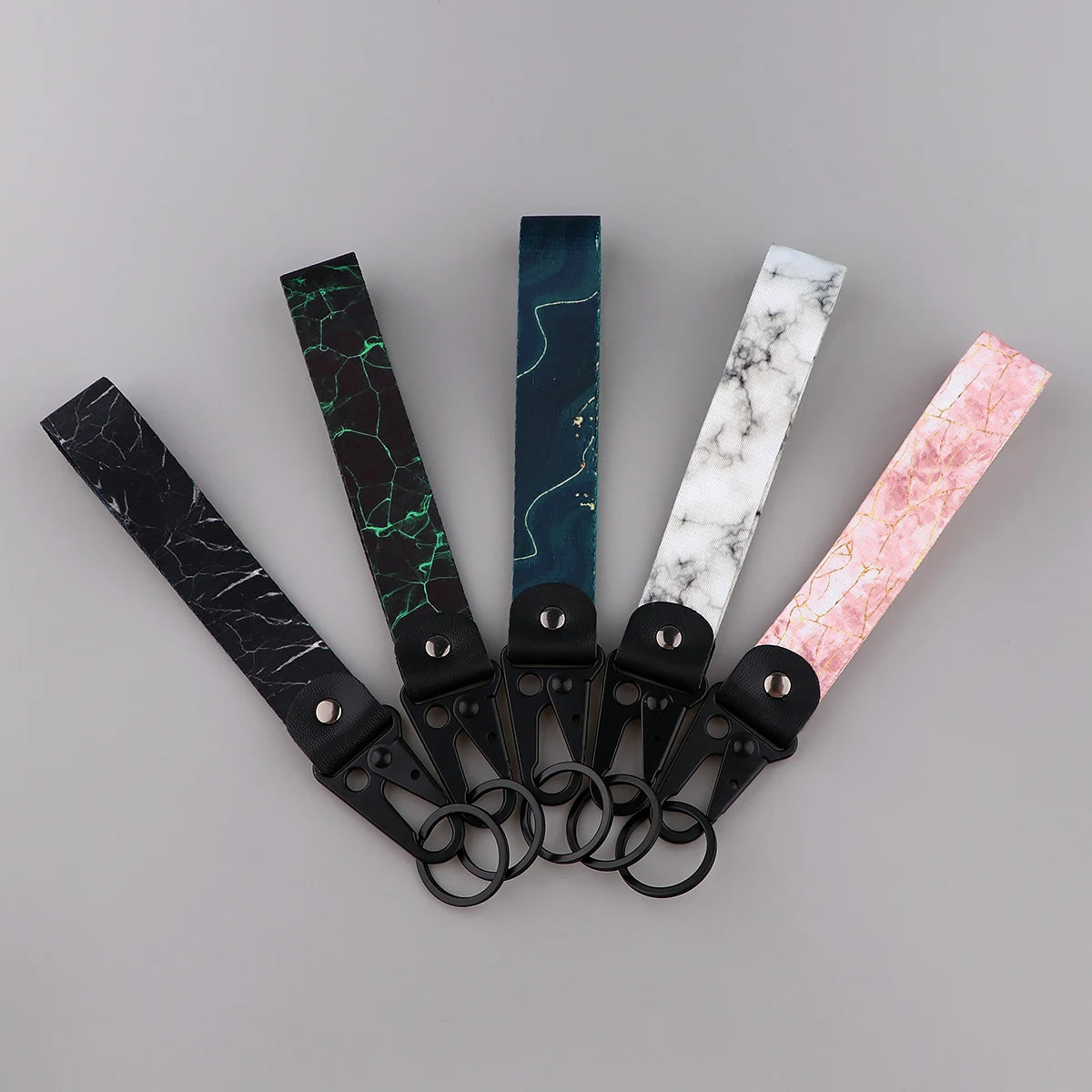 Original Simple Lanyard Car Keychain – Fashion Key Holder Accessories for Men & Women, Stylish Keyring Gift