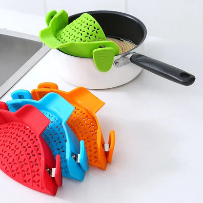 Universal Silicone Clip-on Pot Strainer – Your Anti-Spill Solution for Easy Pasta, Rice, and Fruit Straining in the Kitchen!