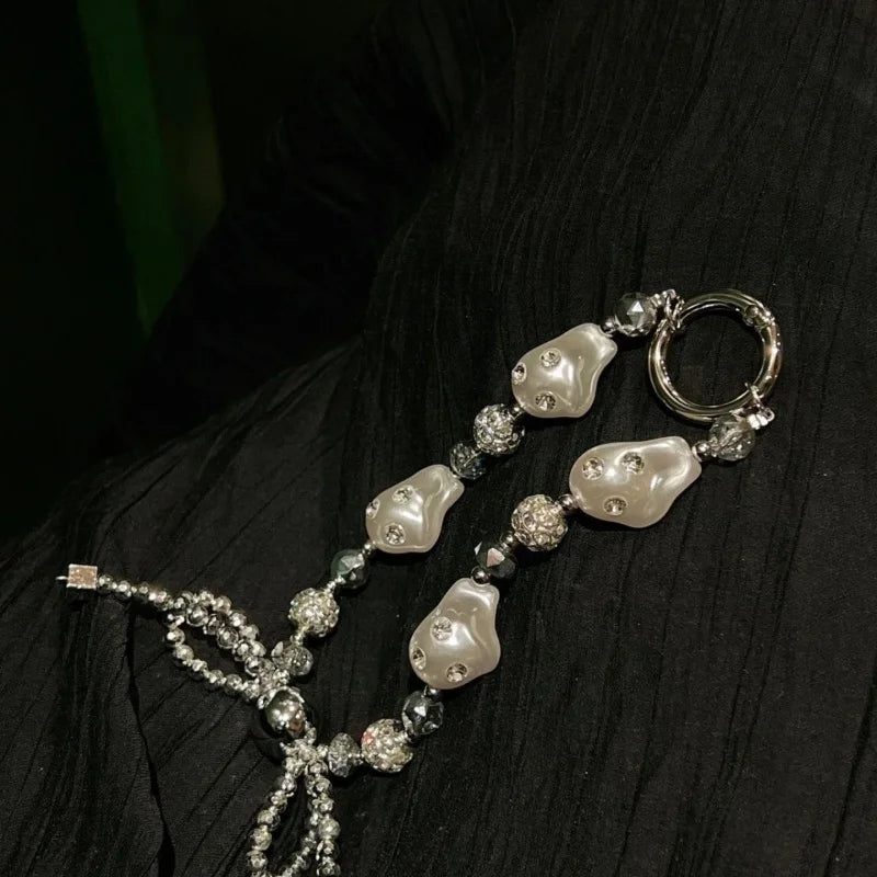 Luxury Pearl & Crystal Bead Keychain – Rhinestone Lanyard for iPhone, Samsung, Universal Accessories, Anti-Lost Jewelry Pendant