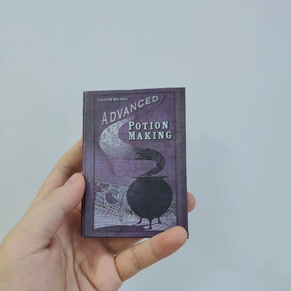 Advanced Potion Making Book – Detailed Guide for Mastering Potion Crafting