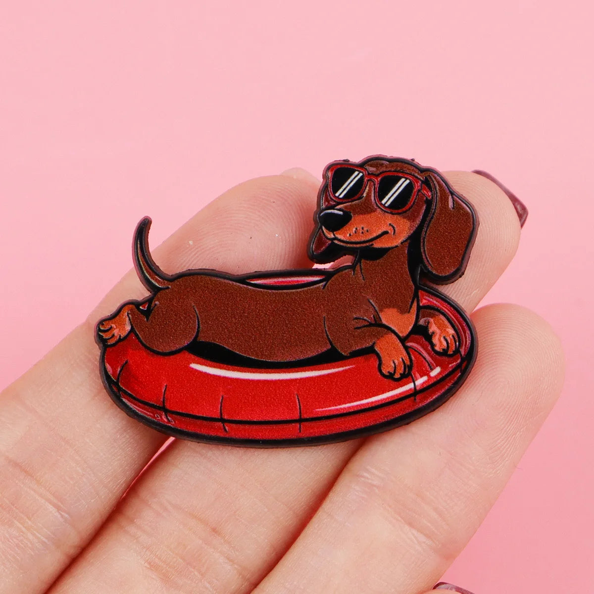 Cute Dachshund Enamel Pin – Cartoon Dog Brooch Lapel Badge for Backpack, Clothing & Gifts