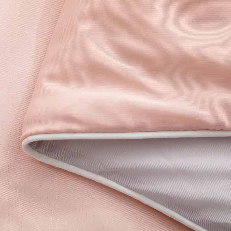 High-Quality Cooling Blanket – Smooth Air-Conditioning Comforter, Lightweight Summer Quilt with Double-Sided Cooling Fabric
