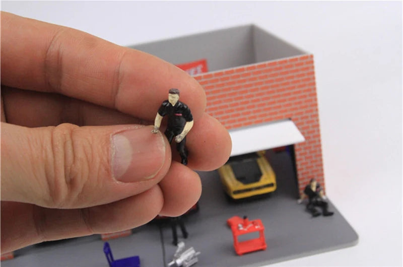 RM 1:64 Automotive Repairman & Tools Micro Mini Figure Model — Diecast Scene Collectible
