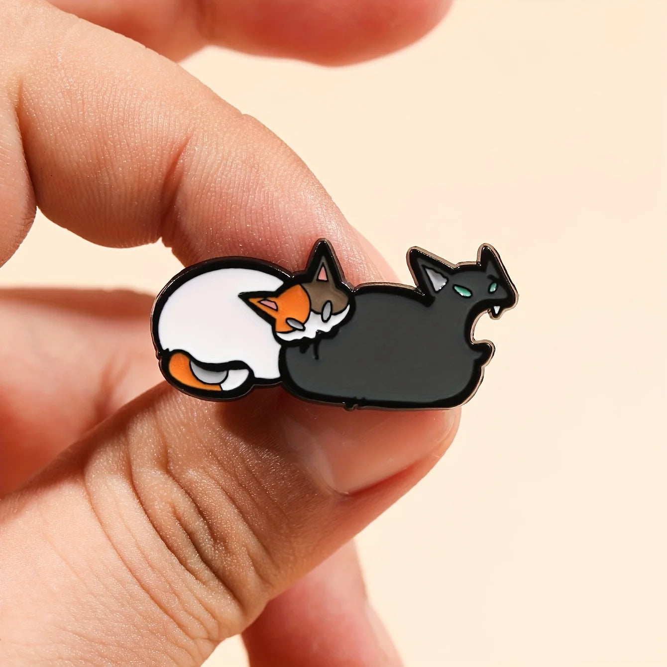 Cute Cat Enamel Brooch - Adorable Cat Lapel Pin for Bags, Clothing and Jewelry Accessories