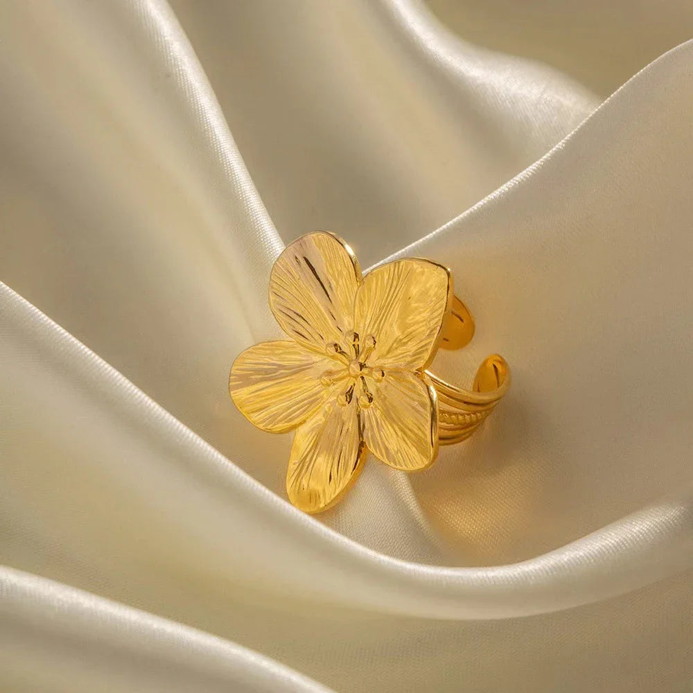 2PC Women's Trendy Stainless Steel Flower Earrings – Fashionable Outdoor Travel & Party Gifts