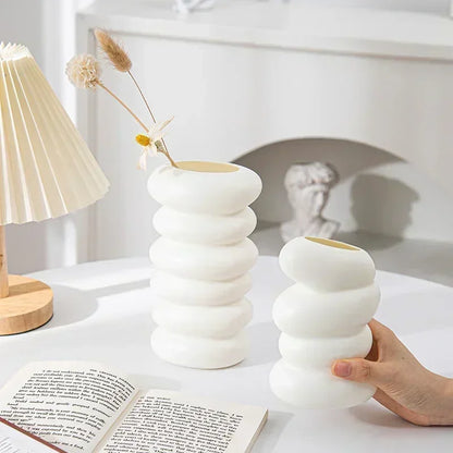 Nordic-Style Plastic Flower Vase - Decorative Hydroponic Pot for Home and Office Desk, Elegant Floral Arrangement Container for Modern Decor