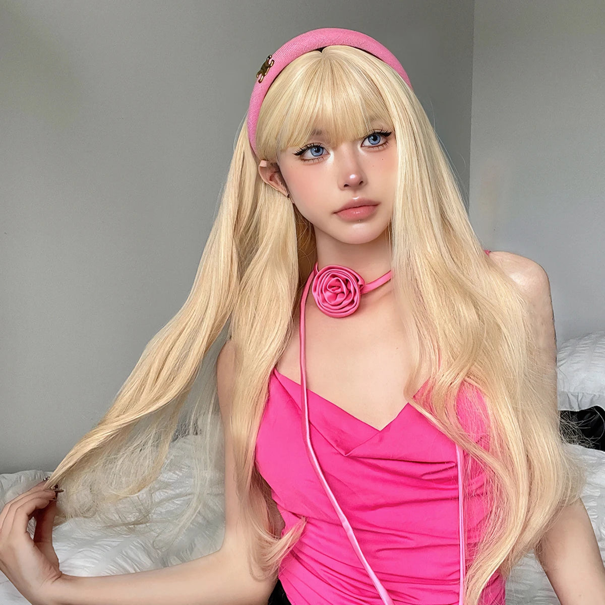 Long Blonde Wavy Synthetic Wig with Bangs – Lolita Cosplay & Halloween Heat-Resistant Wig for Women
