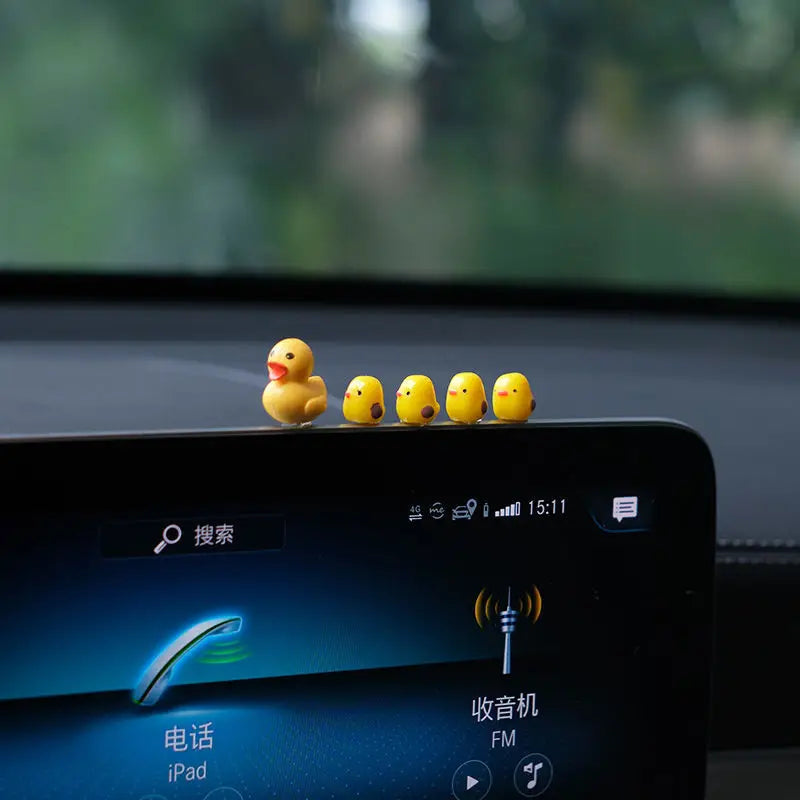 5-Piece Mini Duck Car Decorations - Cute Dashboard and Rearview Mirror Ornaments for Car Interior Accessories