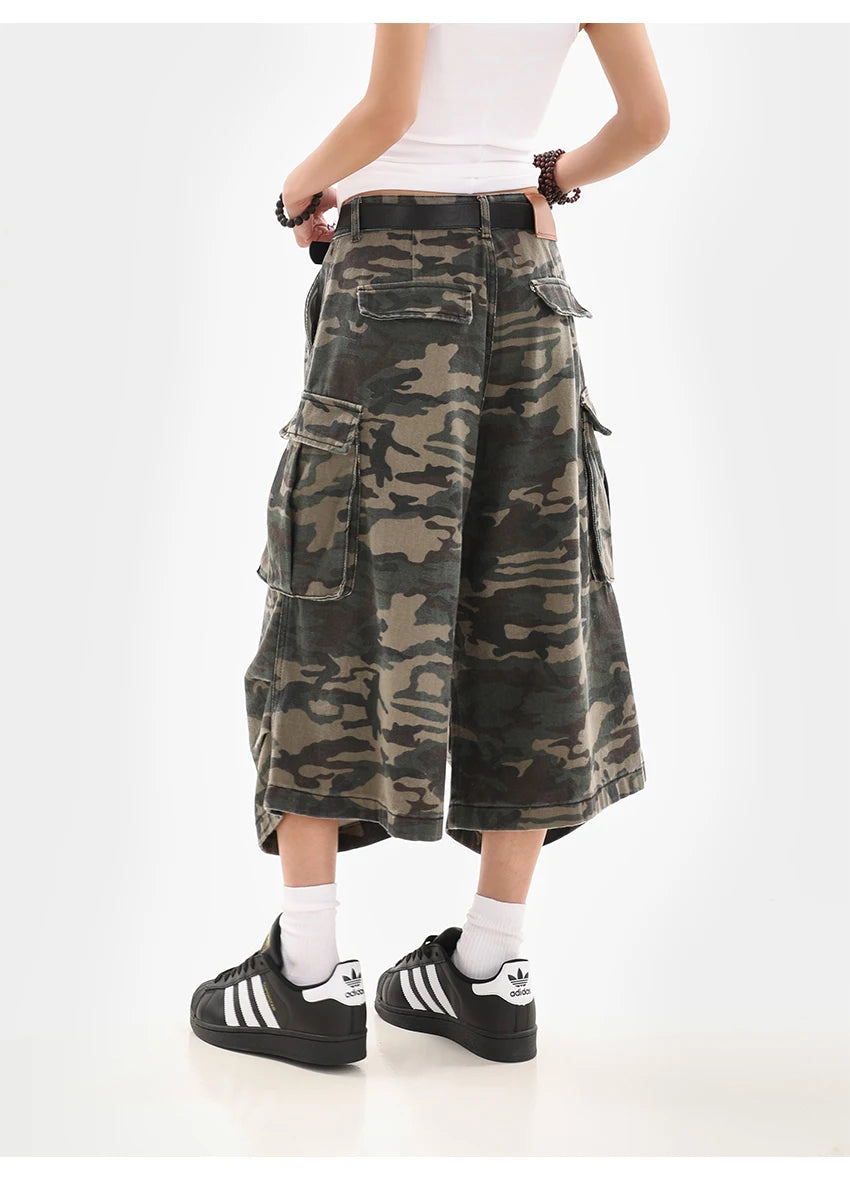 Women’s Summer Camouflage Cargo Capris — Loose Street Style Calf-Length Casual Shorts