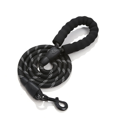 Strong Reflective Dog Leash – Durable Pet Leash for Small, Medium & Large Dogs, Suitable for Pulling & Walking Golden Retrievers
