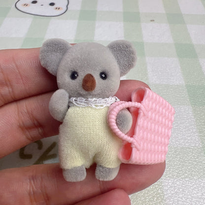 Sylvanian Families Blind Keychain Accessories – Original Mini Figures & Kids’ Toy Kitchen Set