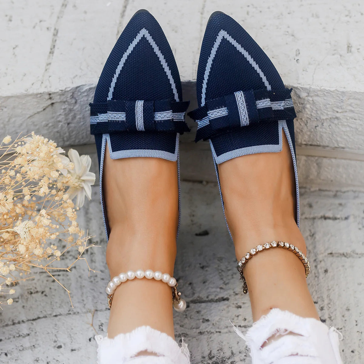 2024 Women’s Knitted Flats – Breathable Slip-On Pointed Toe Loafers, Comfortable Casual Walking Shoes in Solid Colors
