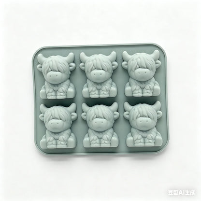 Highland Cow Silicone Ice Cube Mold - Cute 3D Reusable Tray for Cocktails, Whiskey & Drinks
