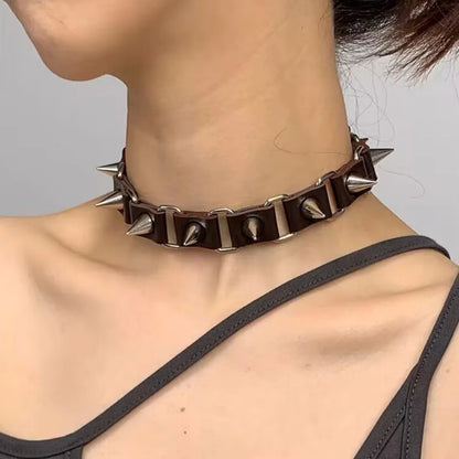 Riveted Leather Necklace – Gothic Style Punk Collarbone Chain, Black Halloween Neck Jewelry Accessory for Women