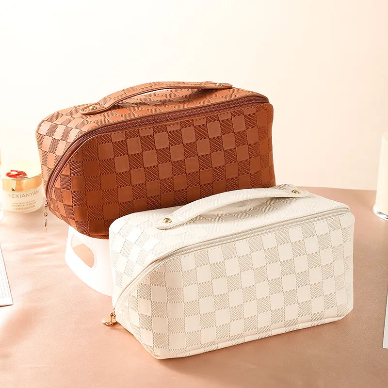 Plaid PU Cosmetic Bag: Luxury Large-Capacity Makeup Pouch - New Multifunctional Travel Toiletry Handbag