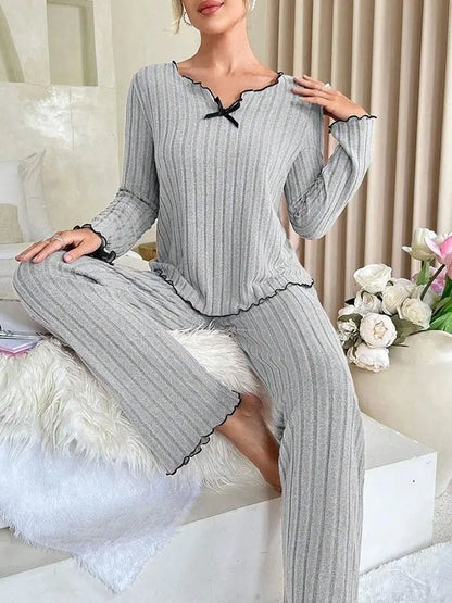 Women’s Autumn & Winter Plush Pajama Set – Warm Long-Sleeve Top and Trousers, Casual 2-Piece Homewear Loungewear